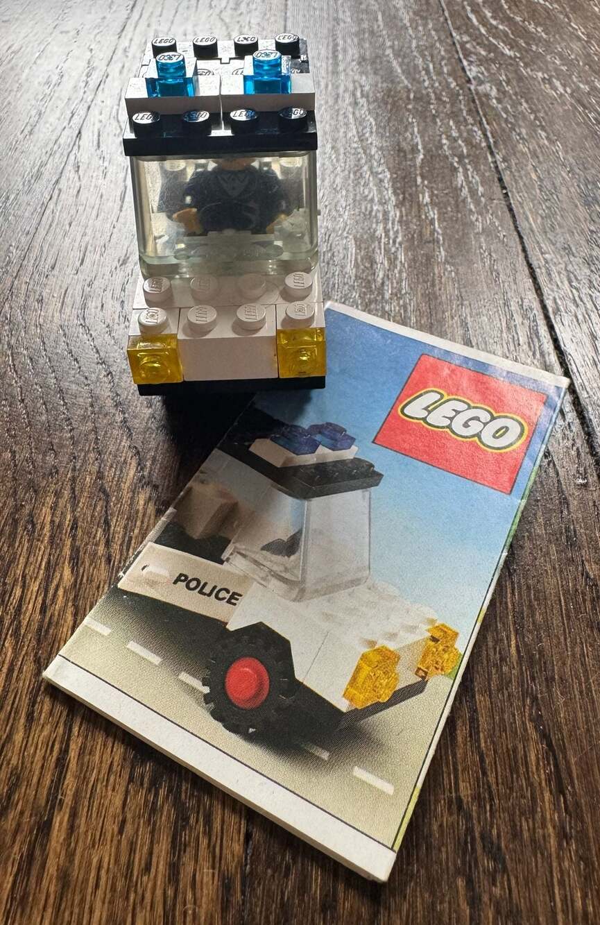 VINTAGE LEGO 6623 Legoland Town Police Car with Instructions (1983) COMPLETE